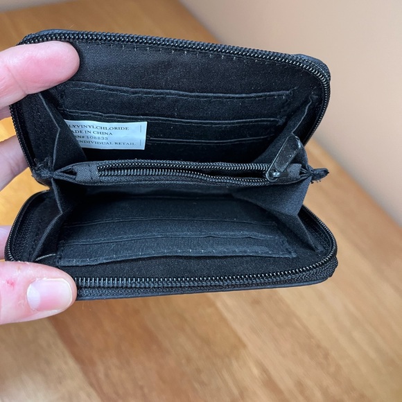 Rosetti black zip wallet - Picture 3 of 7